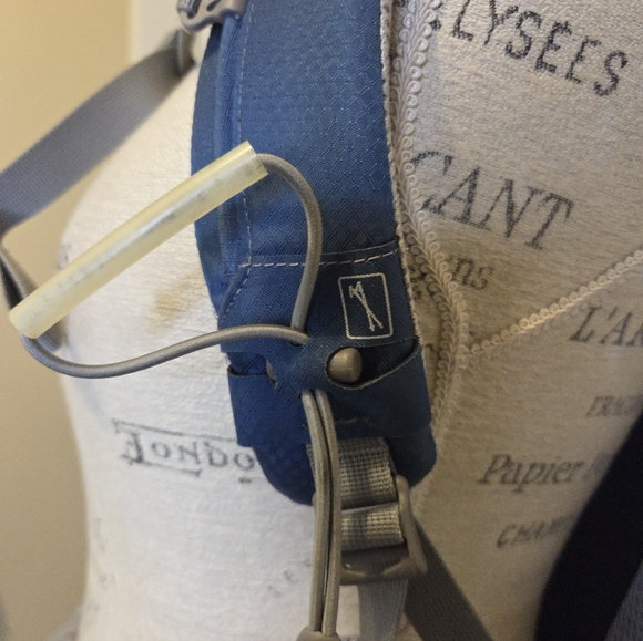 Osprey Kestrel 28 M/L Backpack Hiking Travel Camping Outdoor Blue/Gray - Picture 6 of 16